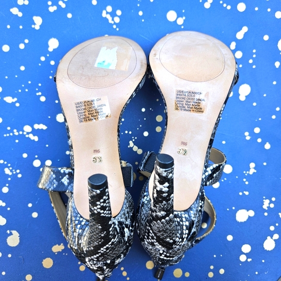 Kenneth Cole New York Brooke Cross Sandal Women's Size 9M - Picture 16 of 16